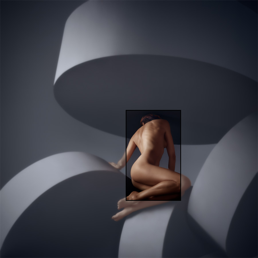 Yoram Roth - Nudes in Steel